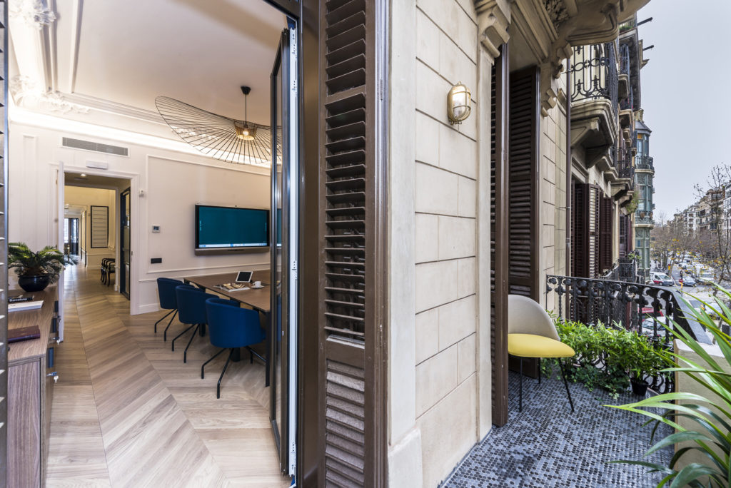 Salas de reuniones como la Sala@ y la terraza Qdoor