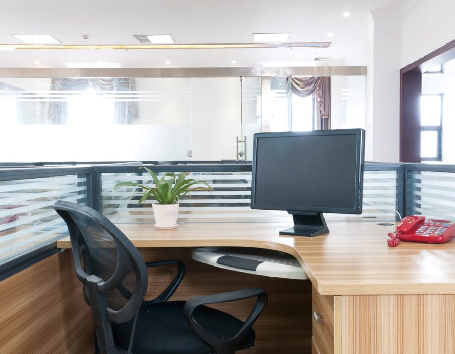 trabajar en un coworking o en un despacho privado